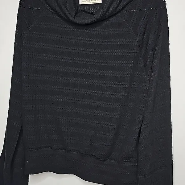 Free People raw hem cowl neck long sleeve knitted black pull over sweater sz M - Image 2