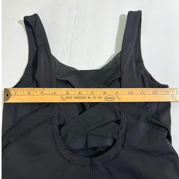 Lululemon Athletica Black Crisscross Back Tank Top Size 6 - Image 5
