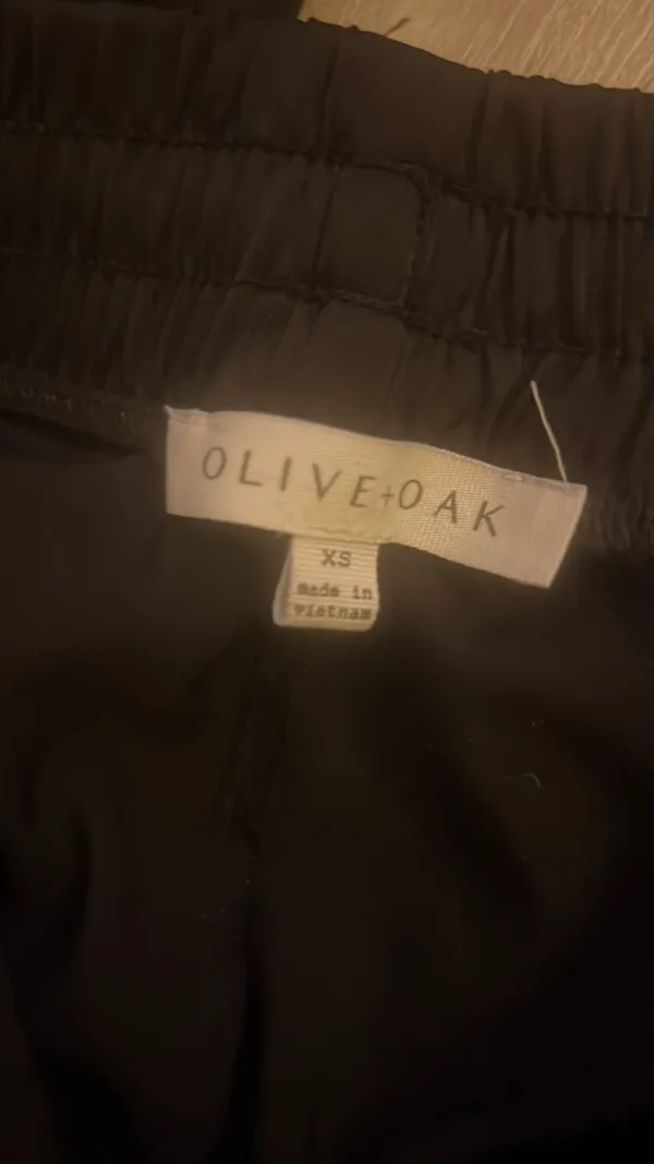 Olive & Oak Silk Black Joggers - Image 3