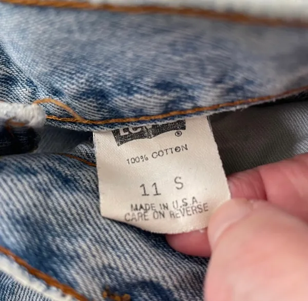 High Waisted Vintage Levi Shorts - Image 8