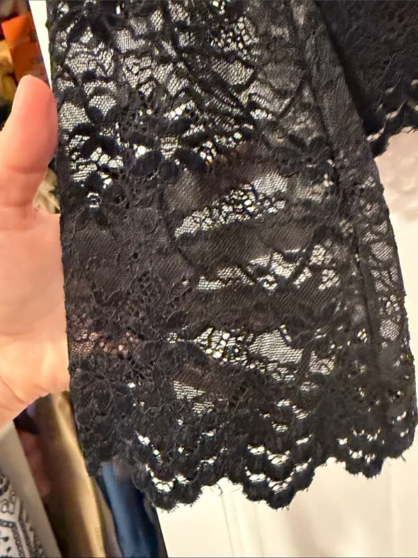 Idyllwind Russello Lace Long Bell Sleeve Top Black Lace Button-Front Shirt large - Image 4