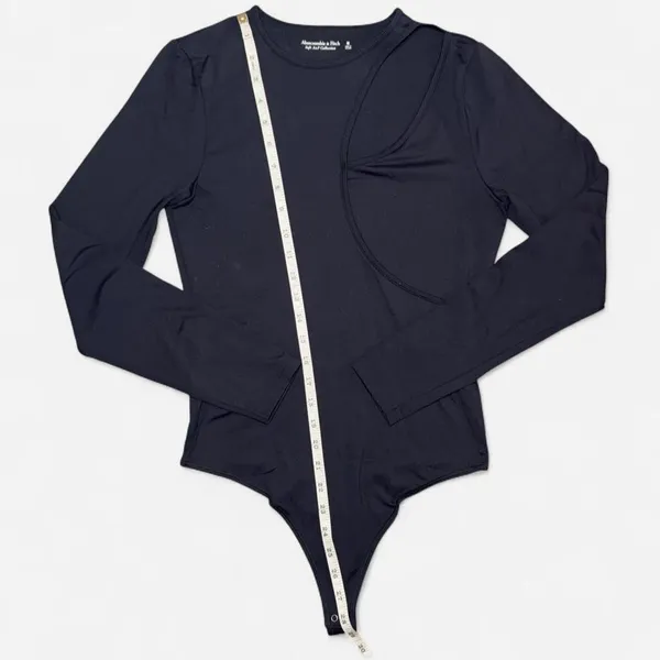 Abercrombie & Fitch Black Long-Sleeve Bodysuit with Shoulder Cut Out - Image 4