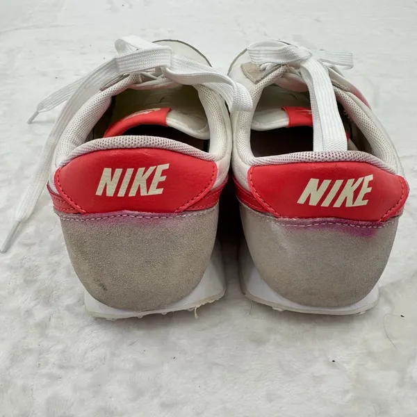 Nike Daybreak Retro White with Magic Ember Coral Swish Low Top Sneakers Size 7 - Image 7