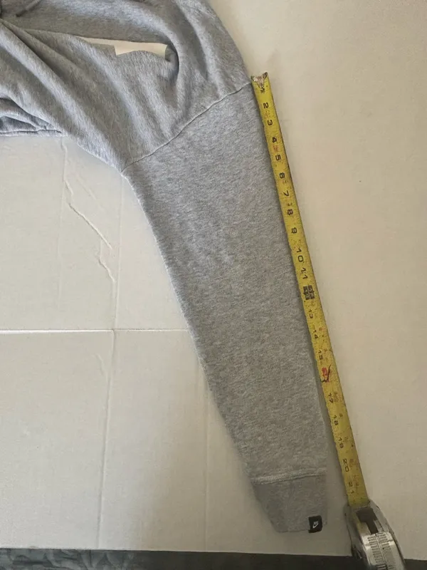 Nike Gray Swoosh Logo Hoodie Pullover Sweatshirt Women’s Medium - Image 4