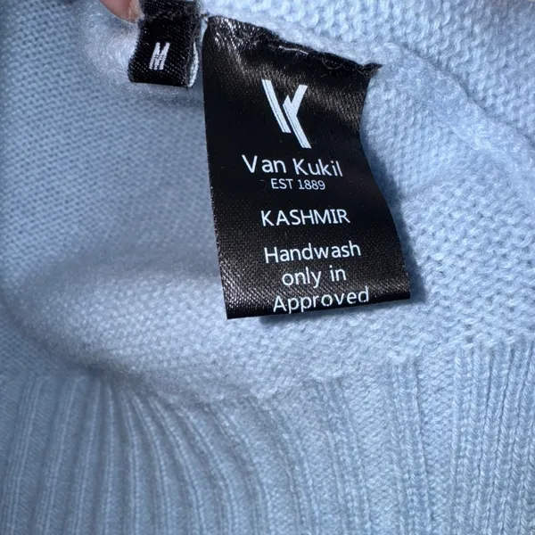 Van Kukil Light Blue Mock Neck Cashmere Sweater Medium‎ - Image 4
