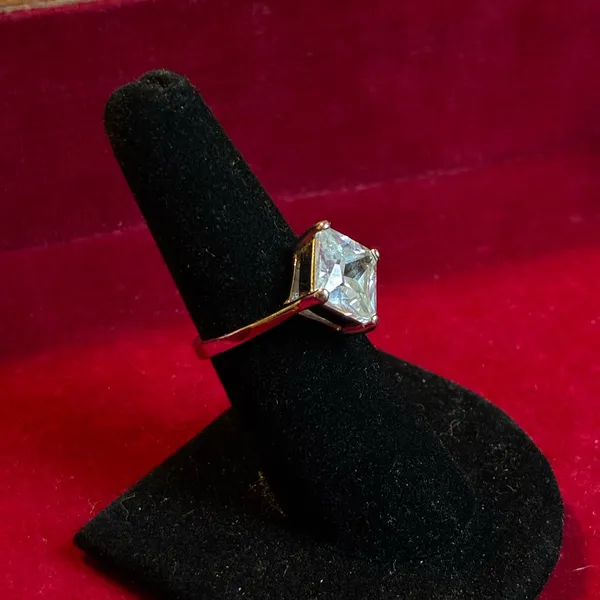 Silver tone Princess Cut CZ Ring size 7 - Image 3