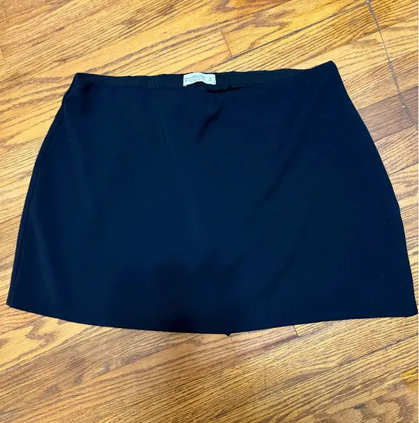 Abercrombie Scarlett Mini Skort - Image 2