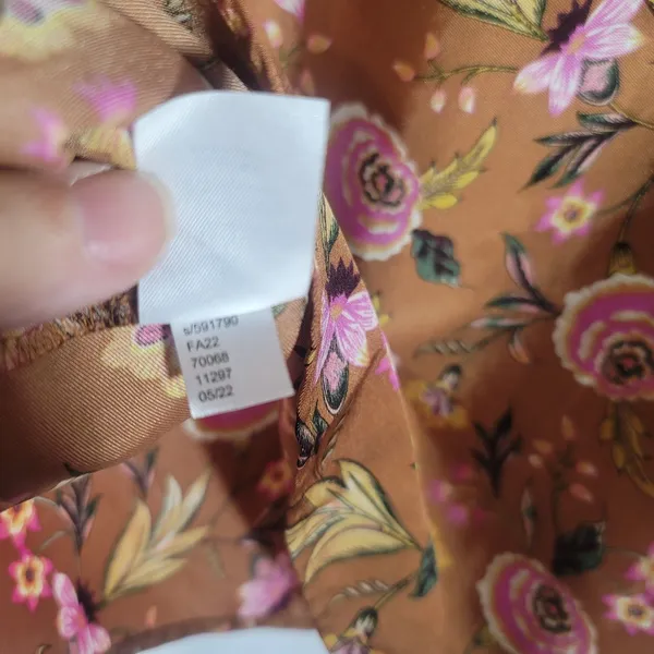 Loft Mixed Media Floral Yoke Blouse M Long Sleeve Split Neck Boho Cottagecore - Image 9