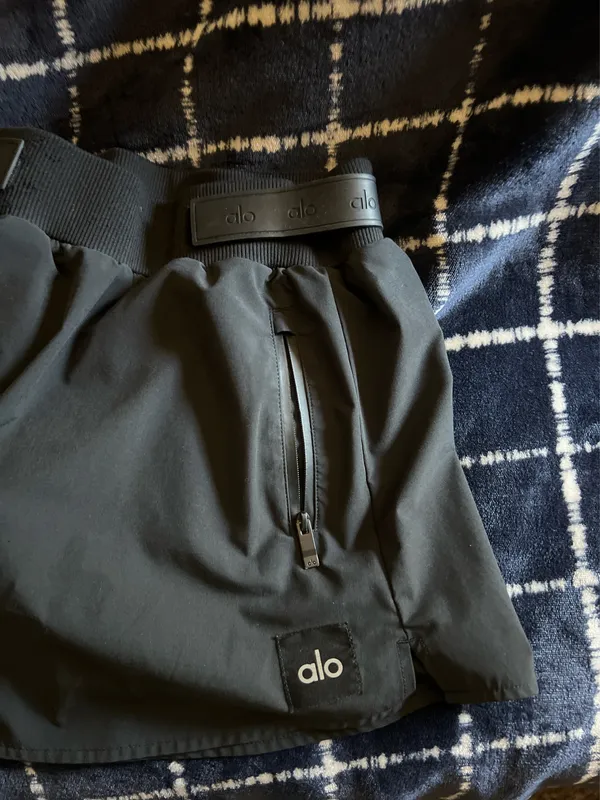 Alo yoga skirt - Image 2