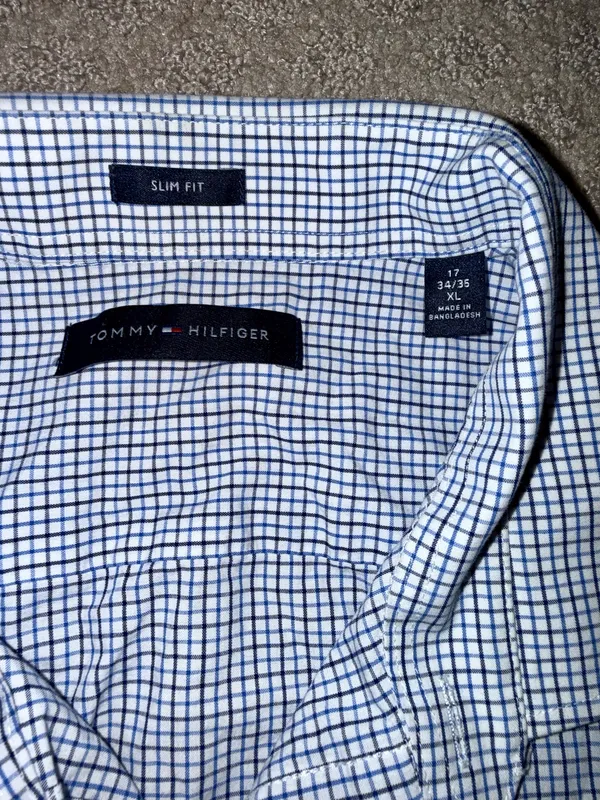 Men’s Tommy Hilfiger Blue and White Button-Down Shirt Size XL - Image 3