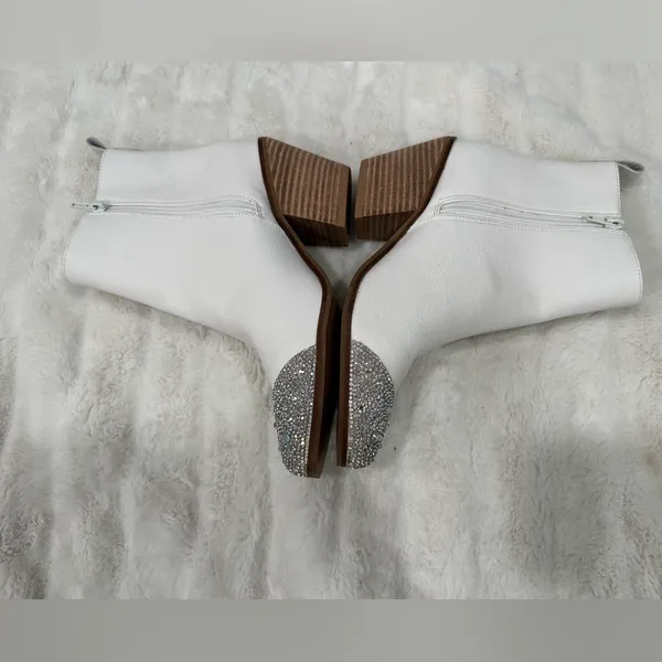 Buckle Beast Fashion Deanna Ankle Boot Size 7 - Image 12