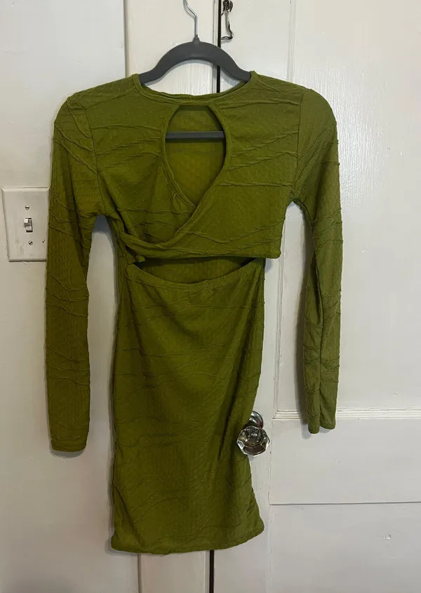 Pretty Little Thing Green Bodycon Mini Dress - Image 6