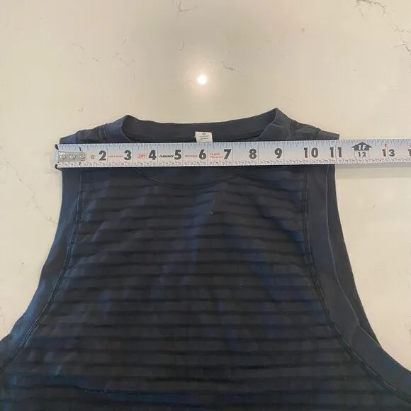 Lululemon‎ Black Tank Top Workout Shirt Size 6 - Image 5