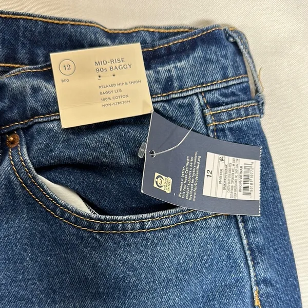 Universal Threads Women's Flare & Wide Leg Jeans - Blue - Image 3