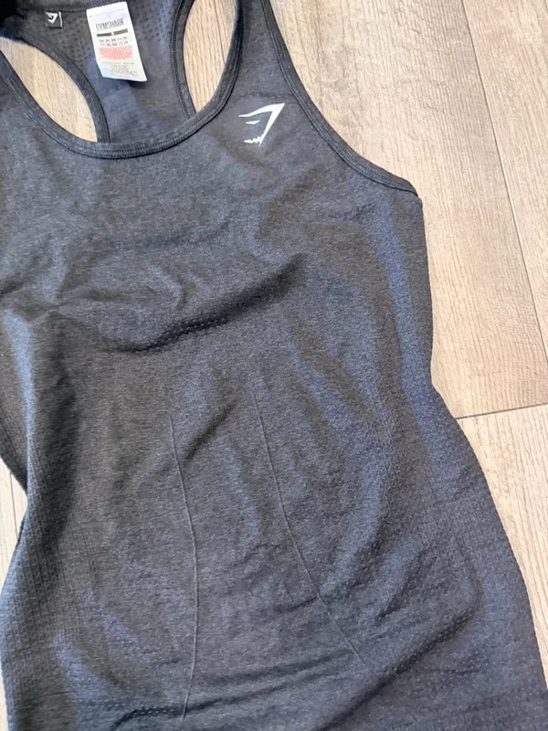 Gymshark Black Seamless High-Neck Tank Top - Image 11