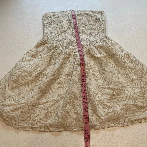 Universal Threads Smocked Strapless Mini Dress Cream Beige Print Size Medium - Image 6