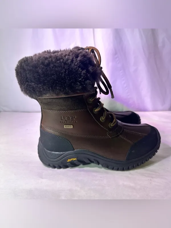 UGG Brown and Black Shearling-Lined Lace-Up Winter Boot - Image 5