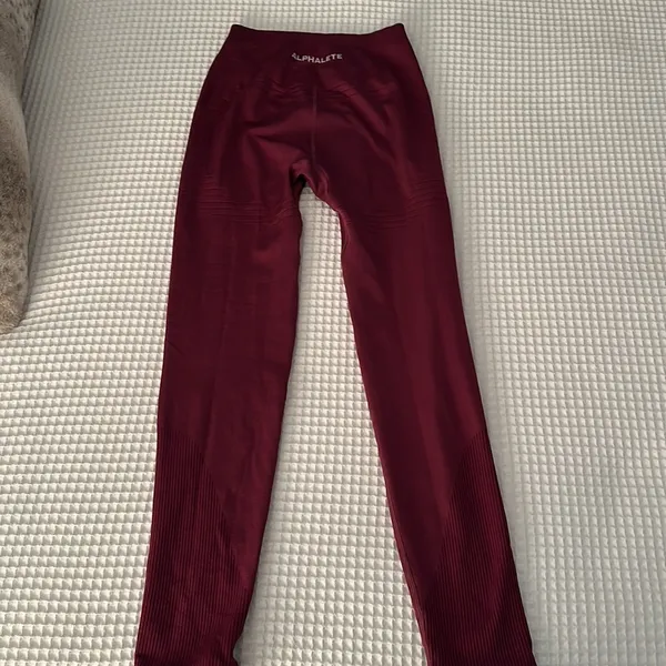 Alphalete Berry  Leggings - Image 3