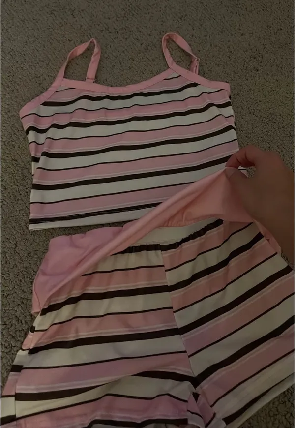 Shorts Set Shein Striped Crop Top  - Image 2