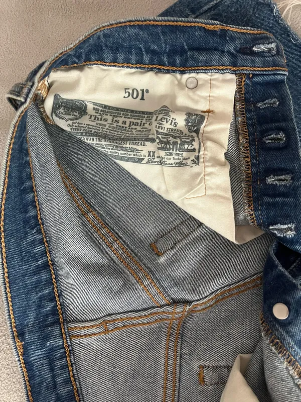 Levi’s 501 Jean Shorts - Image 4