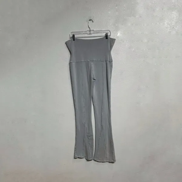 Urban Outfitters Out From Under Gray Fold Over Seamed Flare Leggings Sz M - Image 9