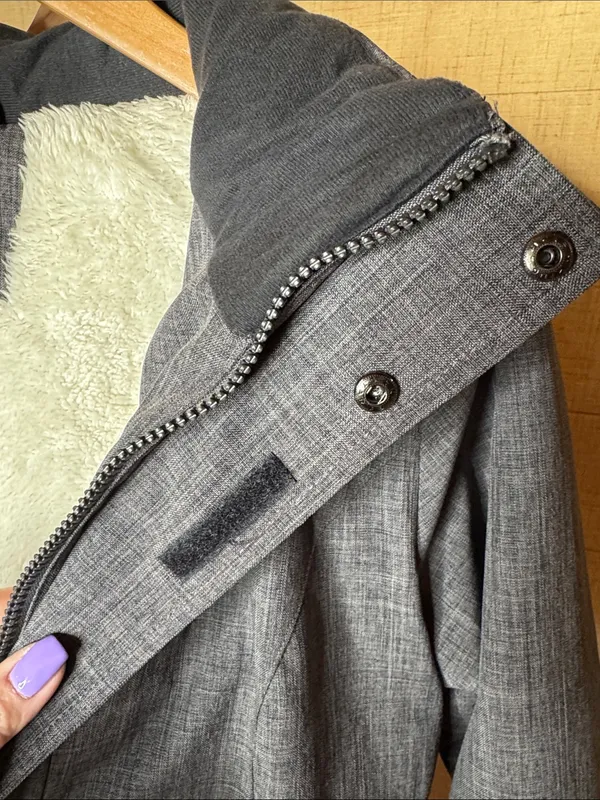 All in Motion Gray Faux Fur Lined Hooded Winter Parka Coat Size Medium - Image 5