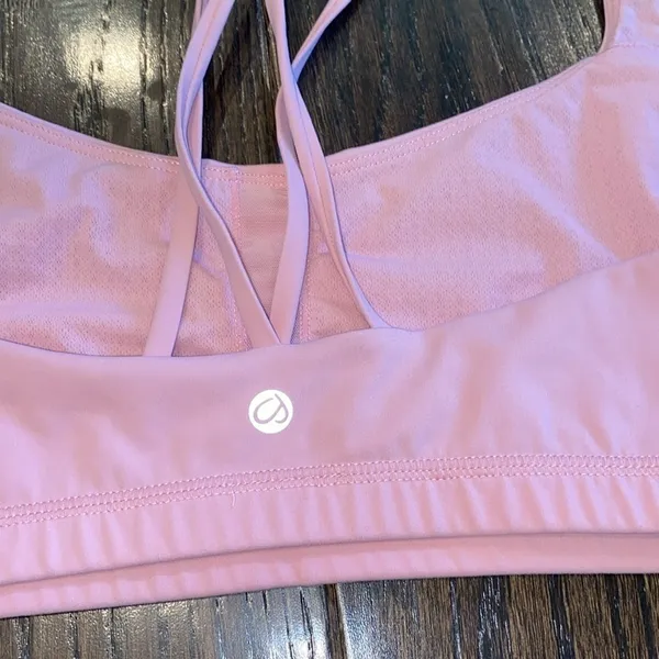 Pink athletic sports bra size medium - Image 4