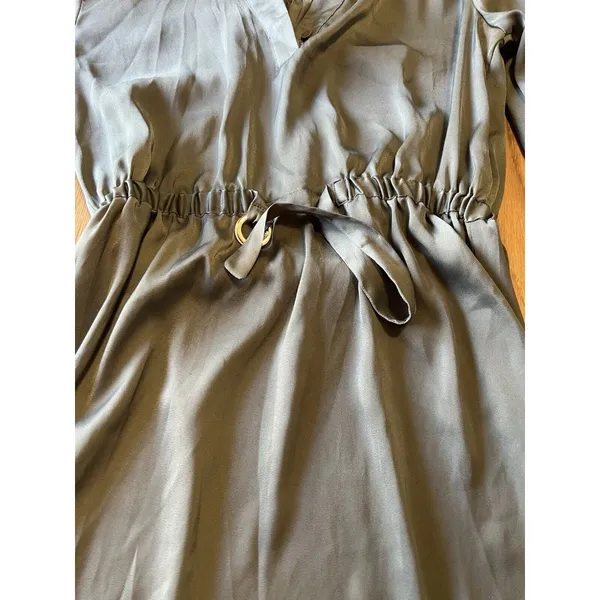 HM Dress Women’s Size Small Sage Green Short V Neck Elastic‎ Waist Silky Feel - Image 5