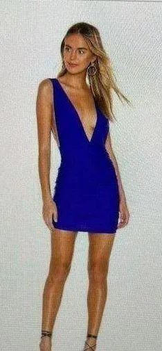 Superdown blue deep V ruched dress with side zipper. New without tags. - Image 2