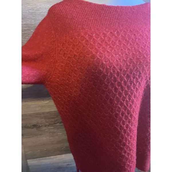 LOFT Women pullover sweater Sz L Red Solid Casual Cozy Crew Fisherman - Image 4