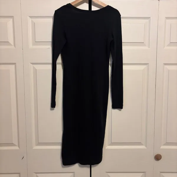Tonle Black Long Sleeve Scoop Neck Fitted Midi Dress | Size Large - Image 8