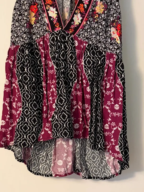 Free People Dream Darlin' mixed floral sleeveless tank top size medium boho - Image 7