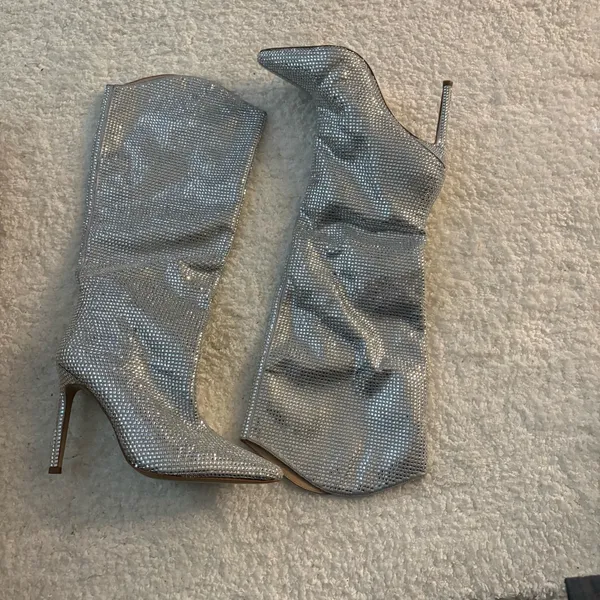 NWT Steve Madden Violetta-R rhinestone-covered stiletto knee-high boots. Size 9 - Image 3