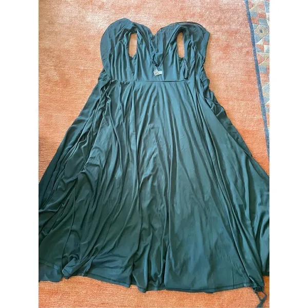 BILL LEVKOFF Tie Chiffon v neck/back wrap dress Size 4 - Image 3