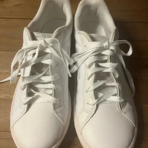 Nike Women’s court Royale triple white size 10 - Image 2