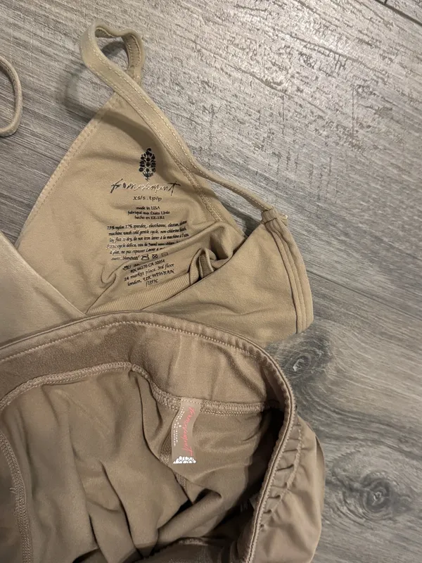 Free People Movement Set - Image 4