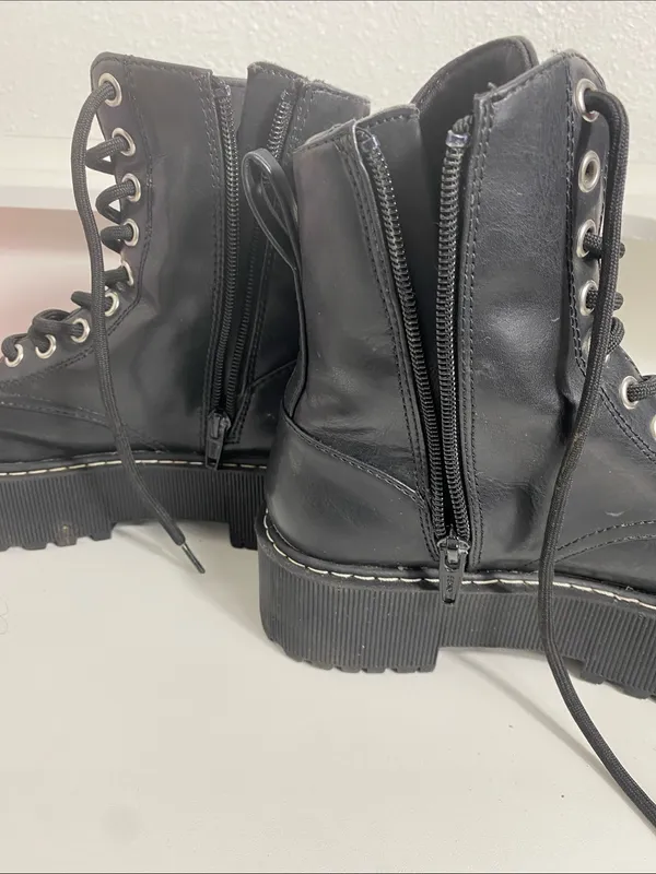 Divided Black Lace-Up Platform Boots Size 36 - Image 7