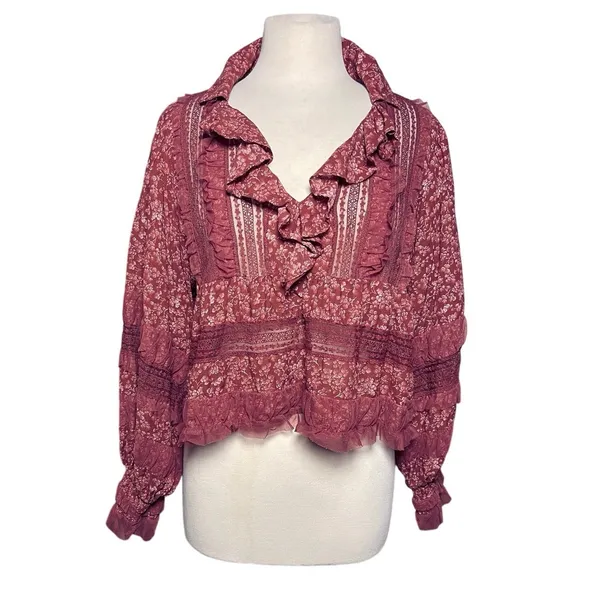 ANTHROPOLOGIE Women’s Boho Red Floral Lace Vneck Long Sleeve Top - Image 4