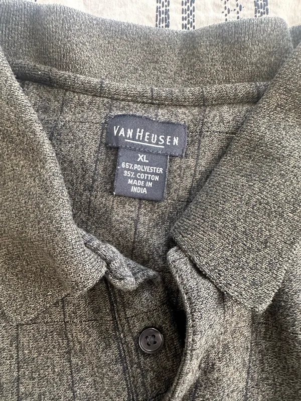 Van Heusen Men’s Long Sleeve dark green XL - Image 3