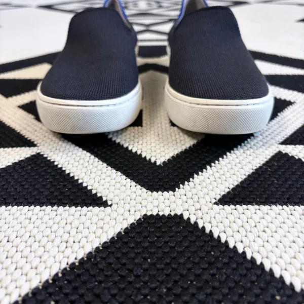 Rothy’s The Original Slip On Sneaker in Black Size 6.5 - Image 4