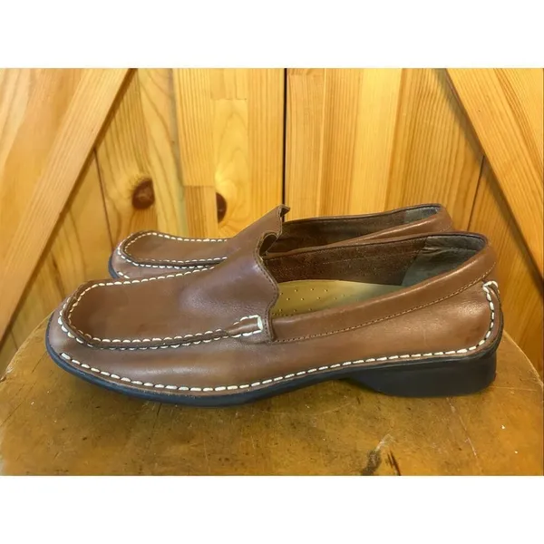 Thom McAn Size 7 Women Leather Shoes Slip on Flat Heel Comfort Loafers - Image 3