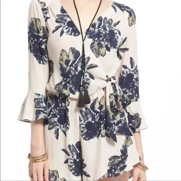 Free people all the‎ right ruffles romper xs - Image 3