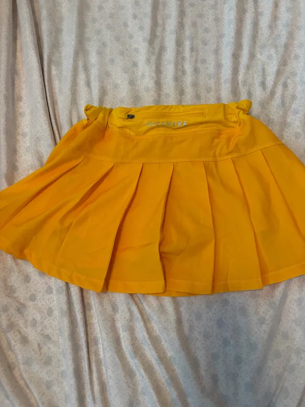 yellow athletic skirt - Image 4