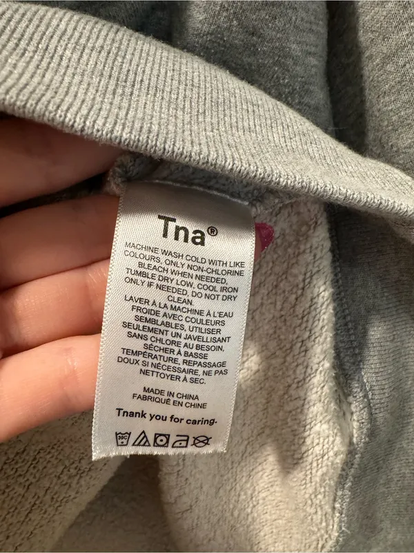 Aritzia TNA Gray Cropped Hoodie Sweatshirt Cotton Blend Size XS - Image 4