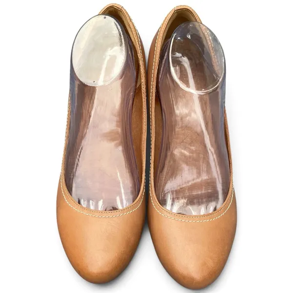 Clarks Indigo Purity Snow Tan Leather Wedge Pumps 9.5 Wooden Heel Casual - Image 2