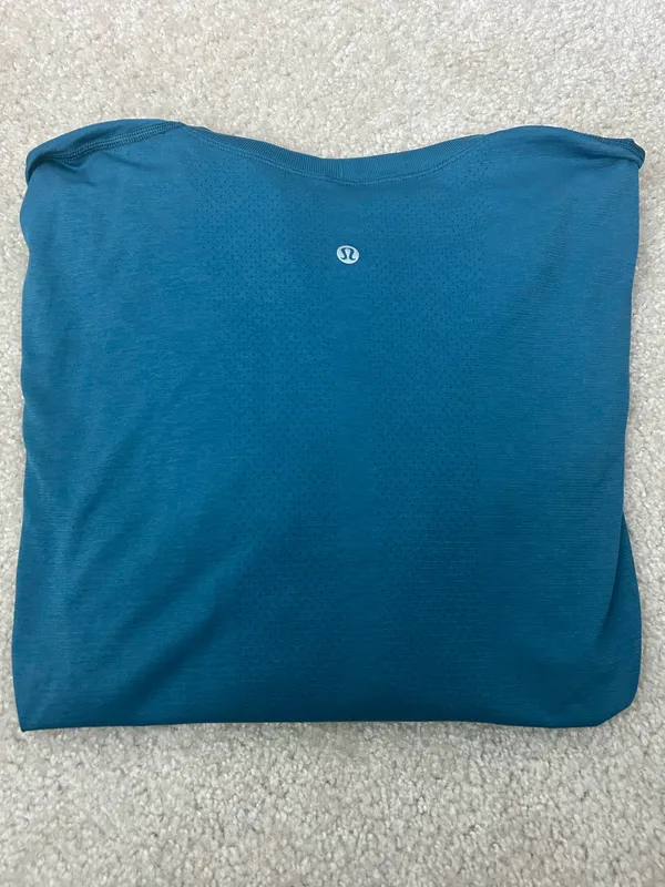 Women’s Lululemon Long Sleeve Top - Image 3