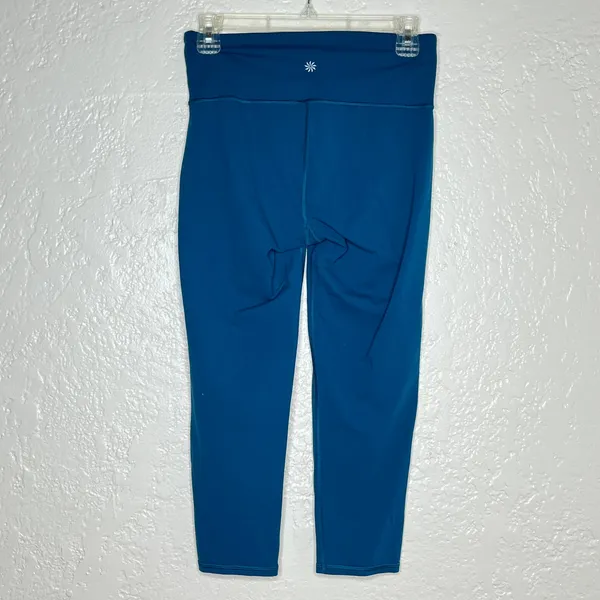 Athleta Women's High Rise Chaturanga Capri‎ Black Pilayo Yoga Pants Size Small - Image 2