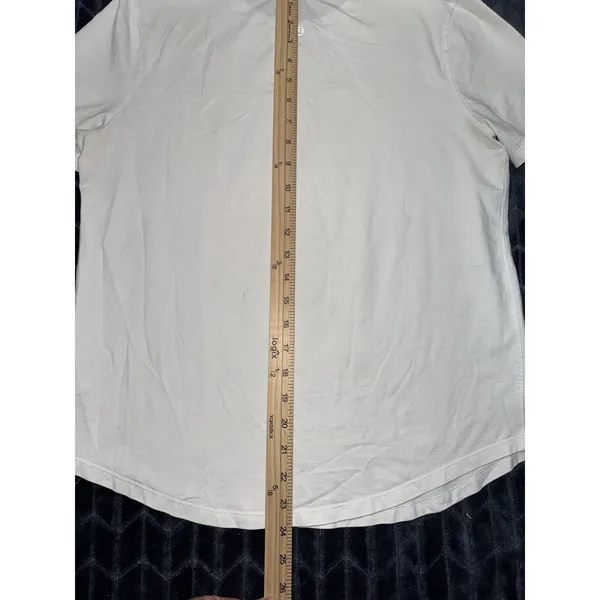 Lululemon Women's Short Sleeve Shirt Soft Breathable Athletic Shirt Size 6 - Image 5