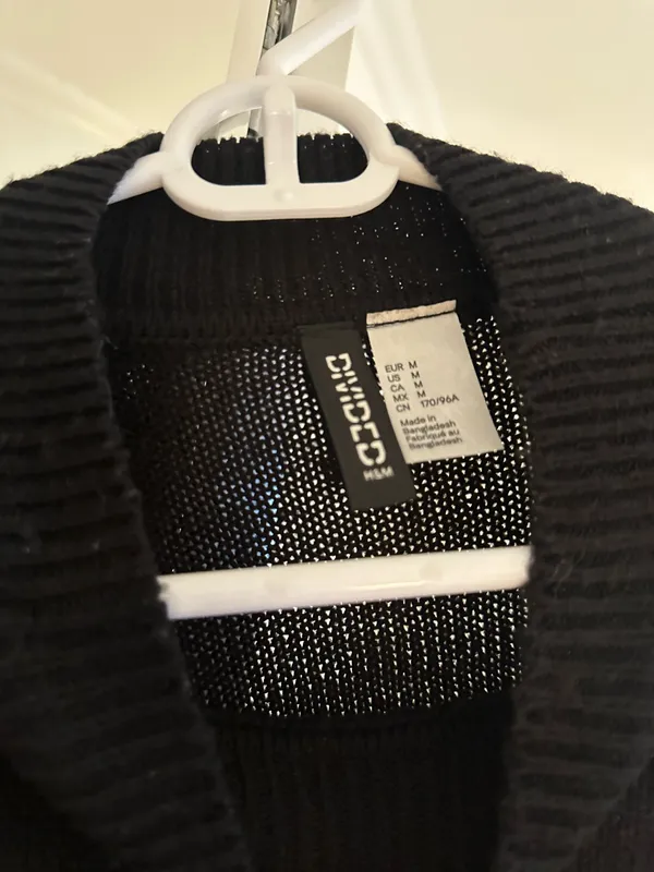 H&M Sweater - Image 2