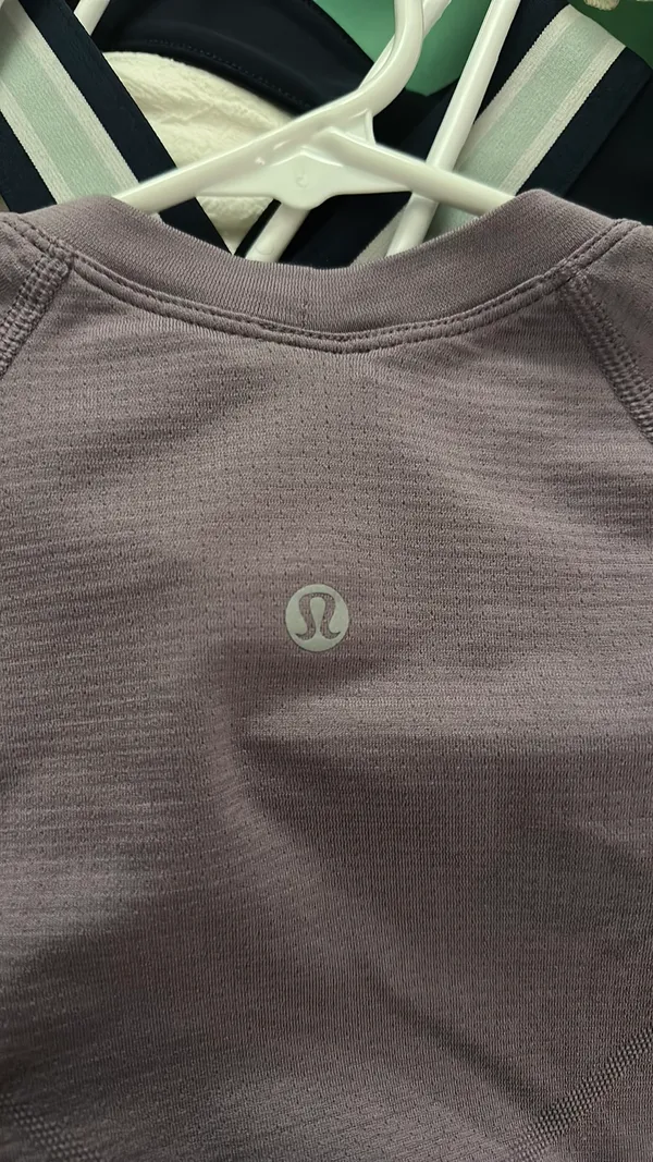 Lululemon Cropped Swiftly Tech - Image 3